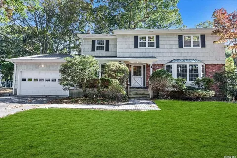 1780 Westview Dr, Mattituck, NY 11952
