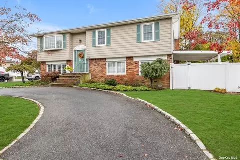 144 Lenox Rd, West Babylon, NY 11704