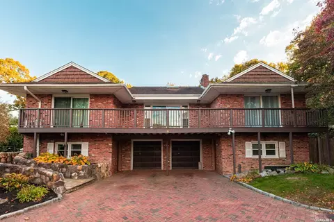 6 Bo Ct, Ronkonkoma, NY 11779