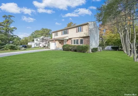 163 Liberty St, Deer Park, NY 11729
