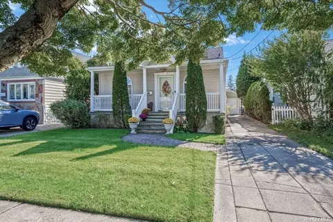 223 Parker Ave, West Hempstead, NY 11552