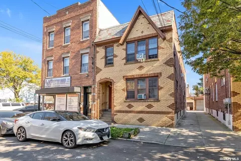 71-03 72nd Pl, Glendale, NY 11385
