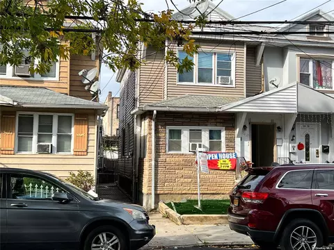 104-31 88th Ave, Richmond Hill, NY 11418