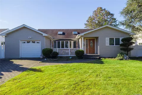 3596 Jerusalem Ave, Wantagh, NY 11793