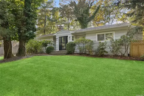 168 Tyrone Dr, East Hampton, NY 11937