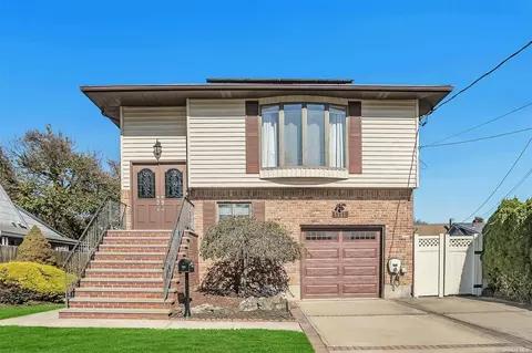 1771 Horatio Ave, Merrick, NY 11566