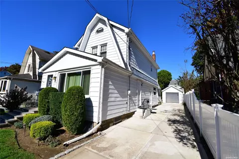 831 Kings Pkwy, Baldwin, NY 11510