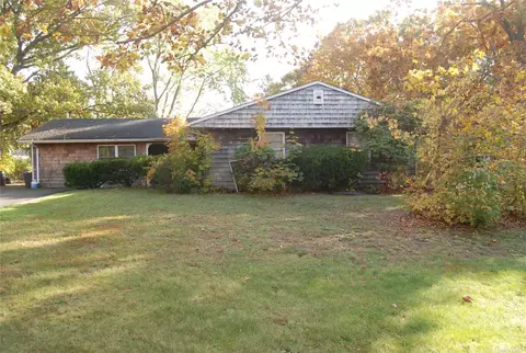 672 Hawkins Rd E, Coram, NY 11727