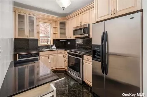 53-48 63rd St, Maspeth, NY 11378