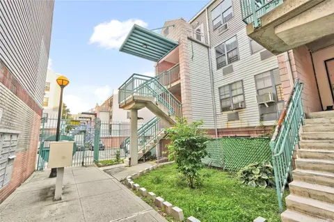 747 St Anns Ave # C, Bronx, NY 10456
