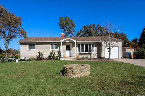 153 New Hwy, Commack, NY 11725