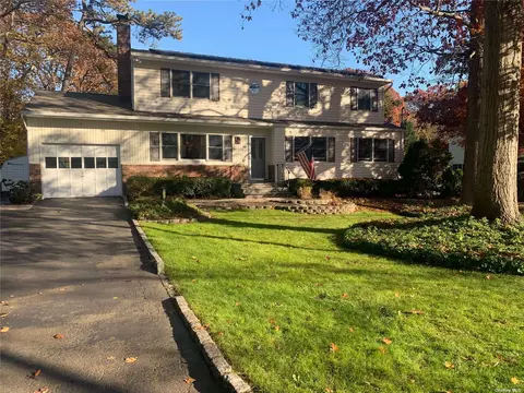 19 Millan Ave, Nesconset, NY 11767