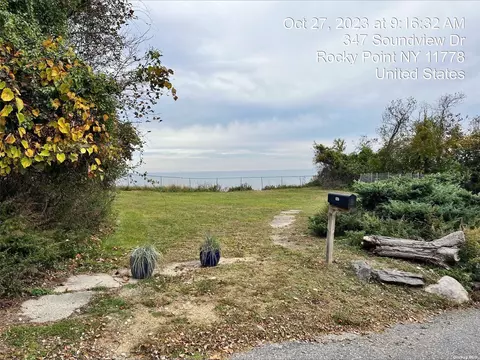 347 Soundview Dr, Rocky Point, NY 11778