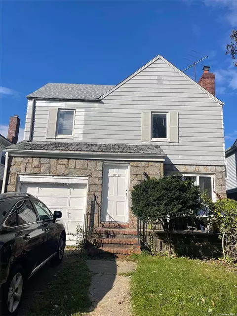 182-11 69th Ave, Flushing, NY 11365
