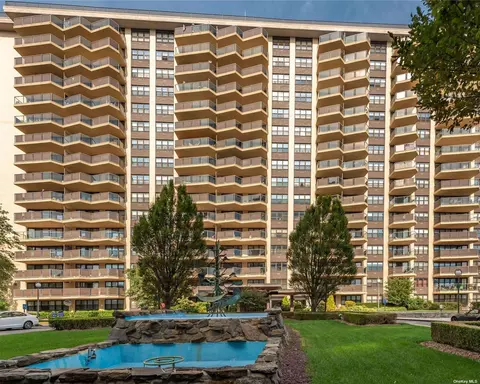 18-05 215 St #3G, Bayside, NY 11360