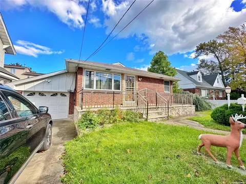 1119 Targee St, Staten Island, NY 10304