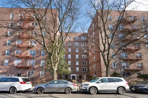 39-25 51st St #5E, Woodside, NY 11377