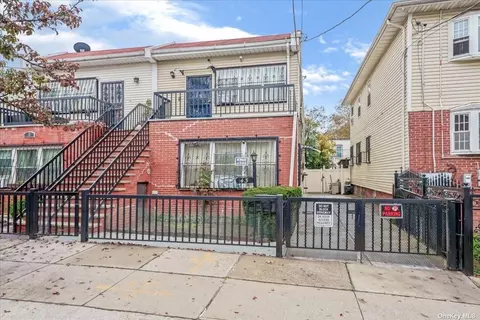43 Wyona St, Brooklyn, NY 11207
