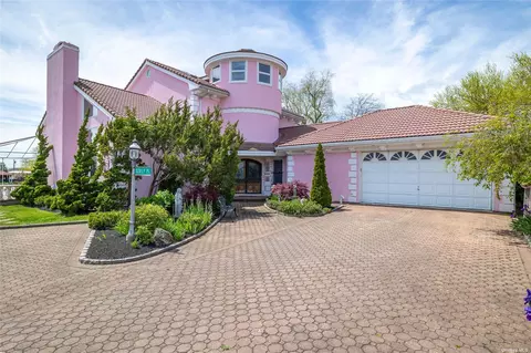 4106 New York Ave, Island Park, NY 11558