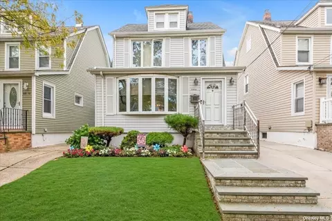 88-08 Gettysburg St, Bellerose, NY 11426