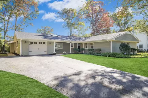 23 Skylark Ln, Stony Brook, NY 11790