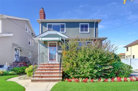 160-32 96th St, Howard Beach, NY 11414