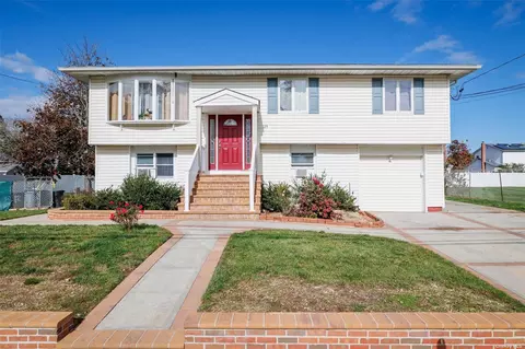 129 Madison Ave, Amityville, NY 11701