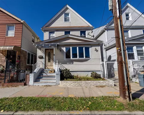 146-13 105th Ave, Jamaica, NY 11435