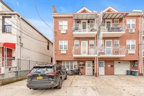 34-52 59th St, Woodside, NY 11377