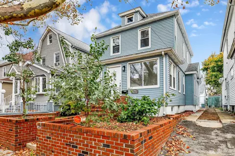 109-69 202nd St, Hollis, NY 11423
