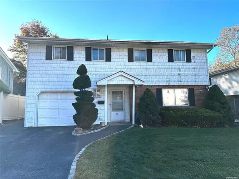 77 Todd Ct, Huntington Station, NY 11746