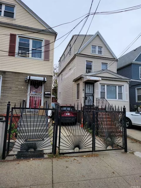 110-28 Ditmars Blvd, Flushing, NY 11369