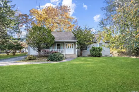 64 W Cliff Rd, Wading River, NY 11792