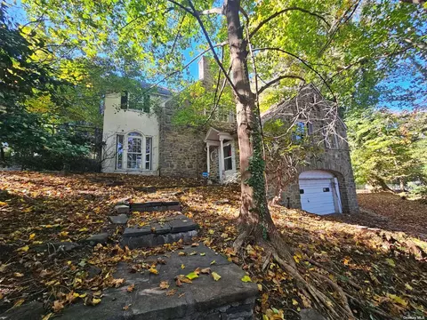 99 Desmond Ave, Yonkers, NY 10708