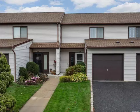 100 Daly Blvd #1304, Oceanside, NY 11572