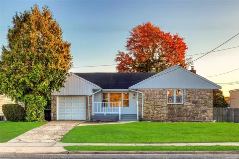 2268 Grand Ave, Bellmore, NY 11710