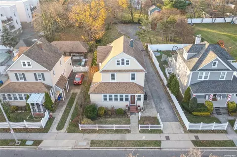 120 N Forest Ave, Rockville Centre, NY 11570