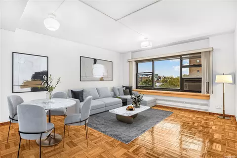 21-20 33 Rd #7-D, Astoria, NY 11106