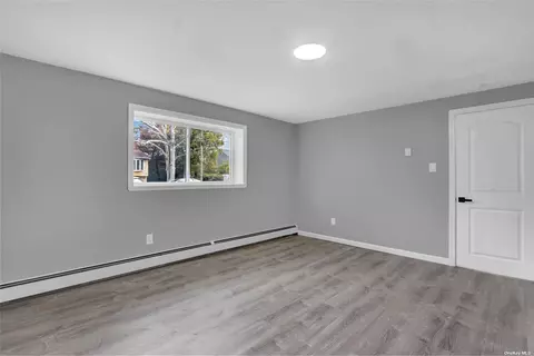 164 Fulton St, West Babylon, NY 11704