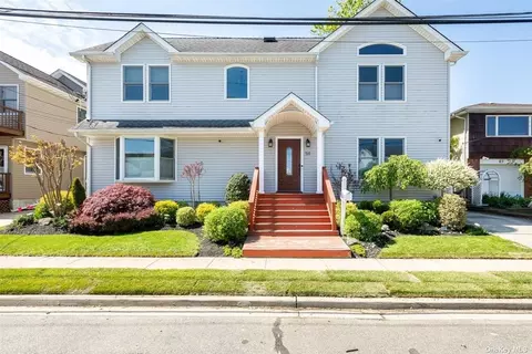 59 Lawrence St, East Rockaway, NY 11518