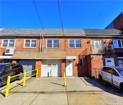 103-45 118th St, Richmond Hill, NY 11418