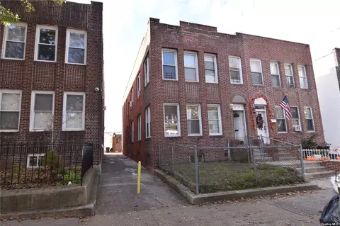 32-34 81st St, East Elmhurst, NY 11370
