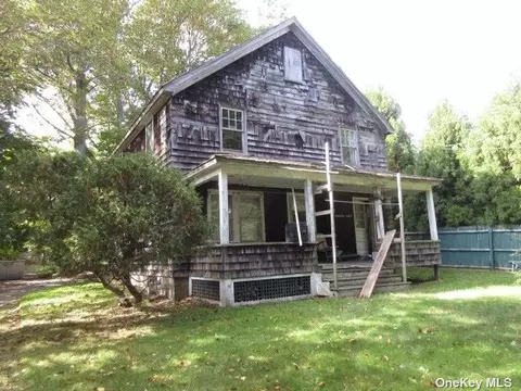 5 Three Mile Harbor Rd, East Hampton, NY 11937