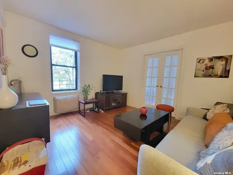 65-15 38th Ave #2H, Woodside, NY 11377