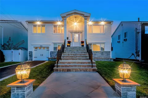 2809 Elm St, Oceanside, NY 11572