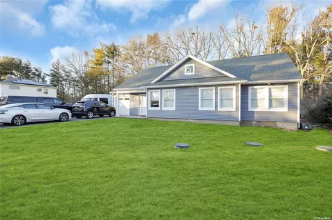 199 Browns Rd, Nesconset, NY 11767