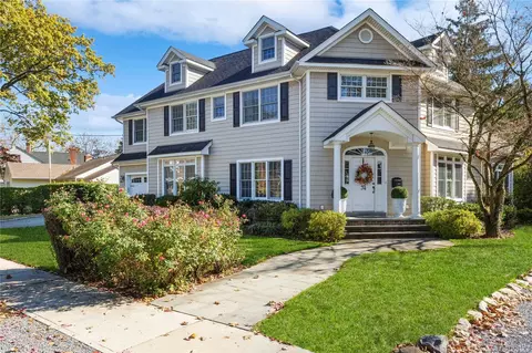 34 Greenridge Ave, Garden City, NY 11530