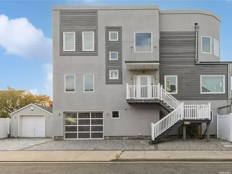 93 Dalton St, Long Beach, NY 11561
