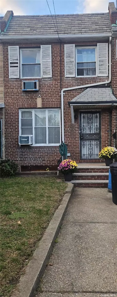 102-57 62nd Dr, Forest Hills, NY 11375