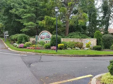 147 Theodore Dr, Coram, NY 11727